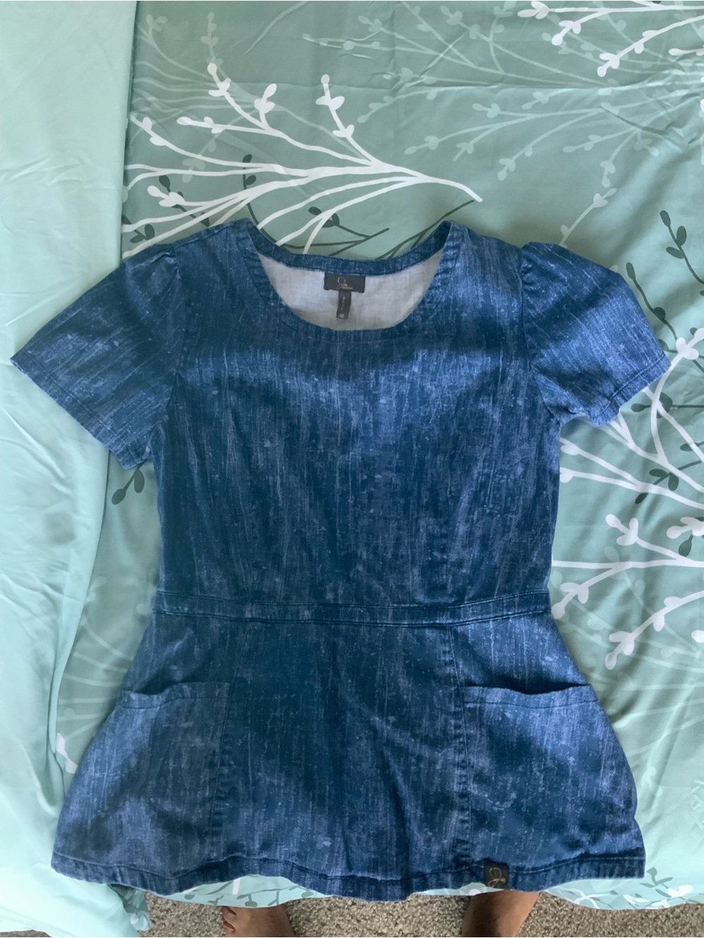 Women scrubs; Top denim XS, Bottom S